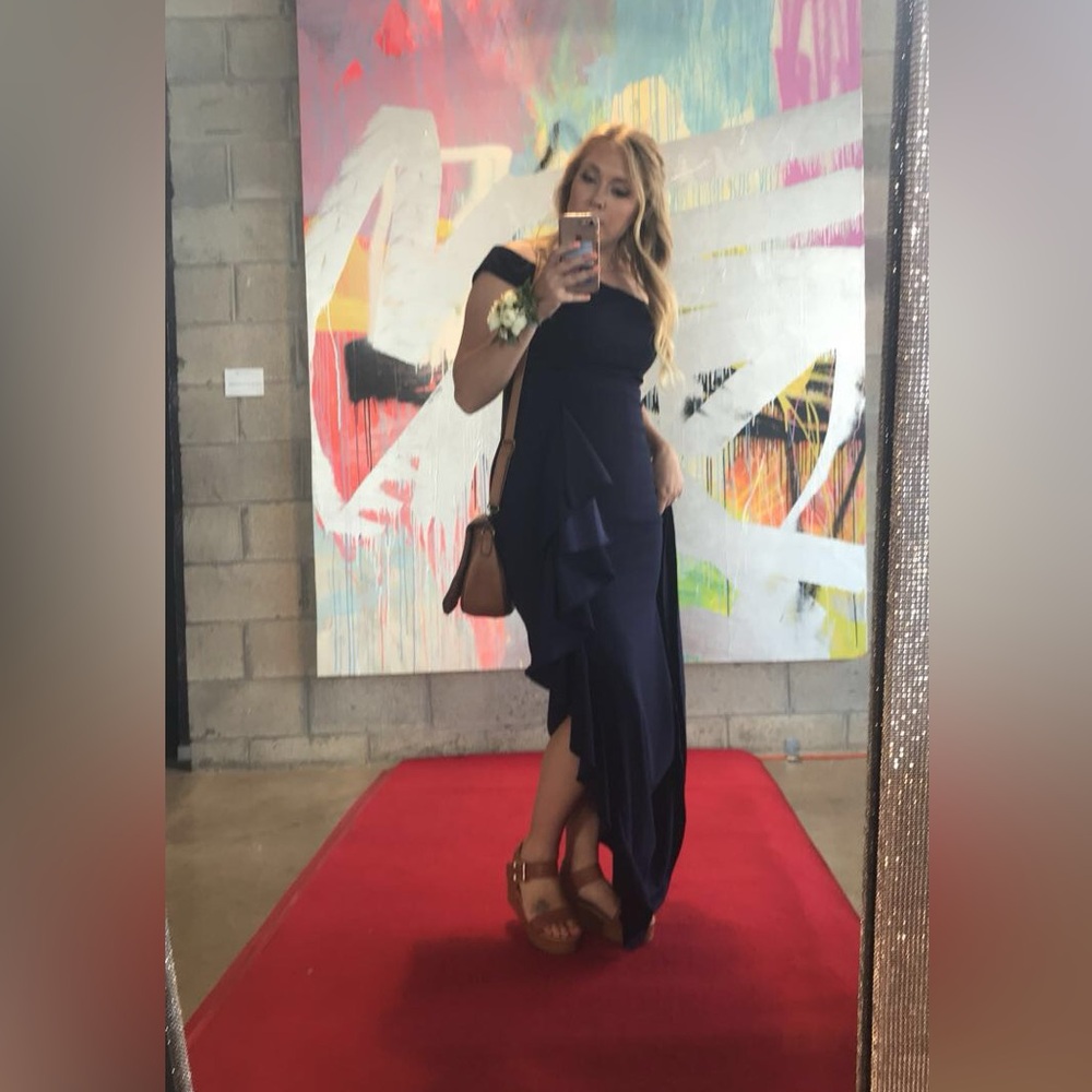 Lulus dress - Picture 2 of 9